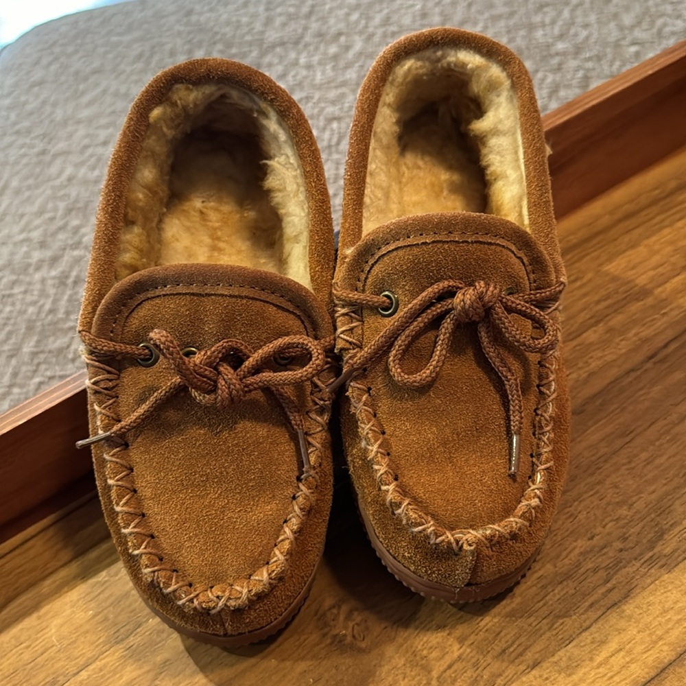 RJ’S Fozzies Kids Suede Moccasins. Size 1
